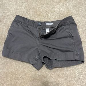 Low rise gray old navy shorts